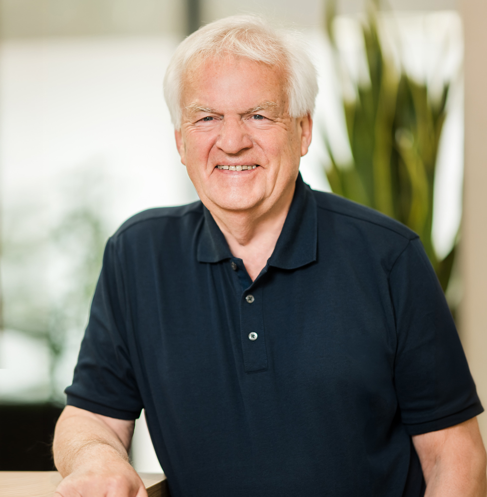Dr. med. CHRISTOPH BÄUERLE